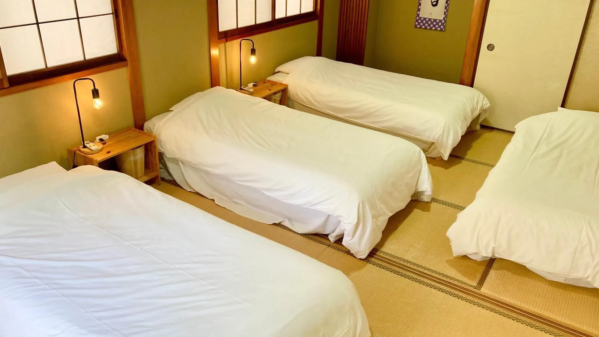 2No Home & Park Kobe Guest house