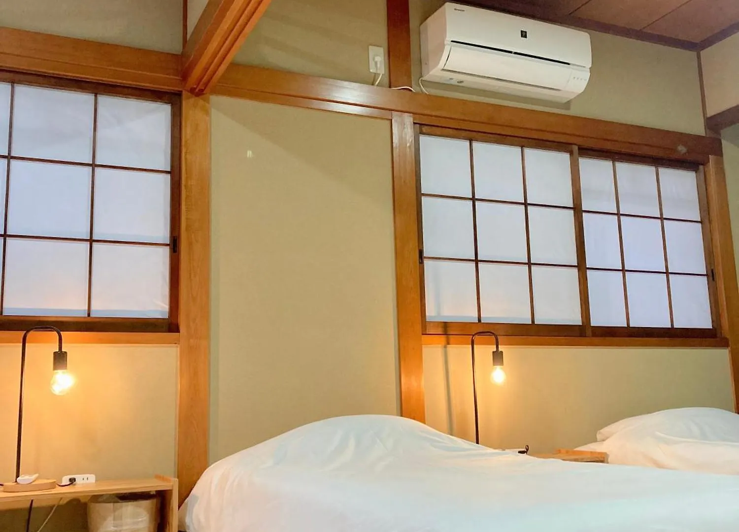 2No Home & Park Kobe Guest house